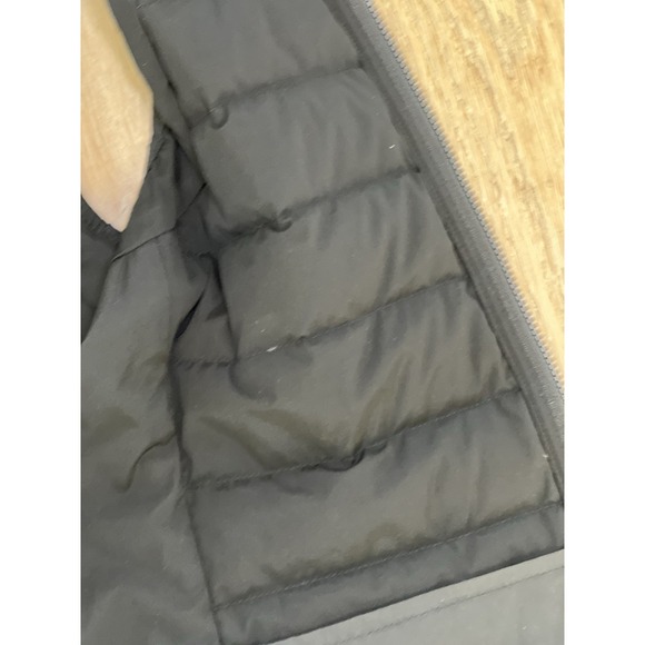 Lululemon Women's Black Down Insulated Vest Size 6 Excellent Condition - Picture 4 of 9